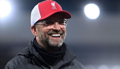 Menang Penghargaan, Klopp Malah Heran thumbnail